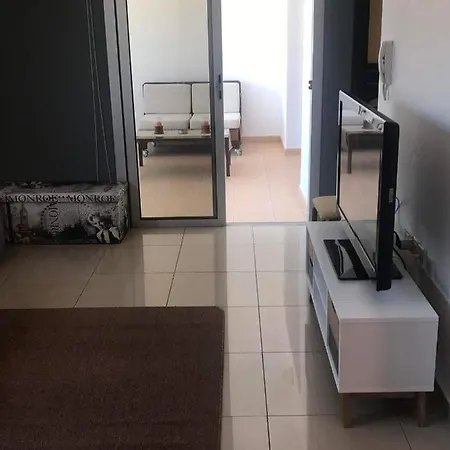 Andris * Paralimni